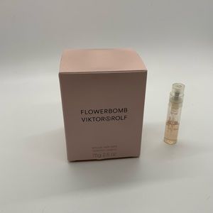 Viktor and Rolf Flowerbomb Scented Candle